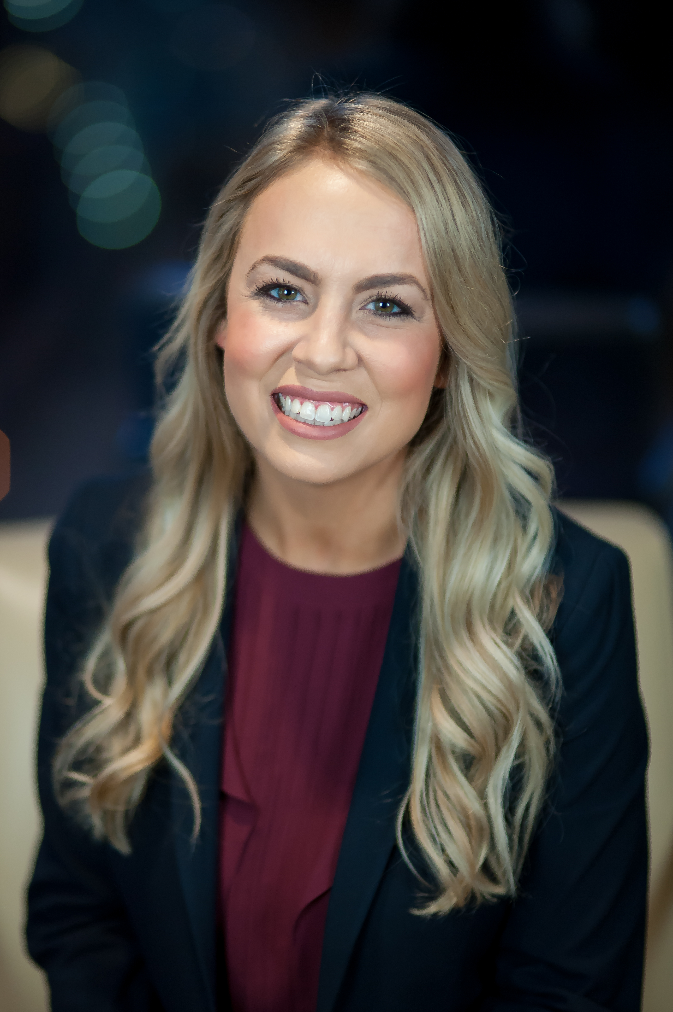 headshot of Elizabeth Wolfe